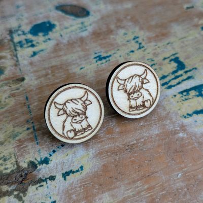 WOODEN PLAIN ANIMALS EARRINGS | Studs
