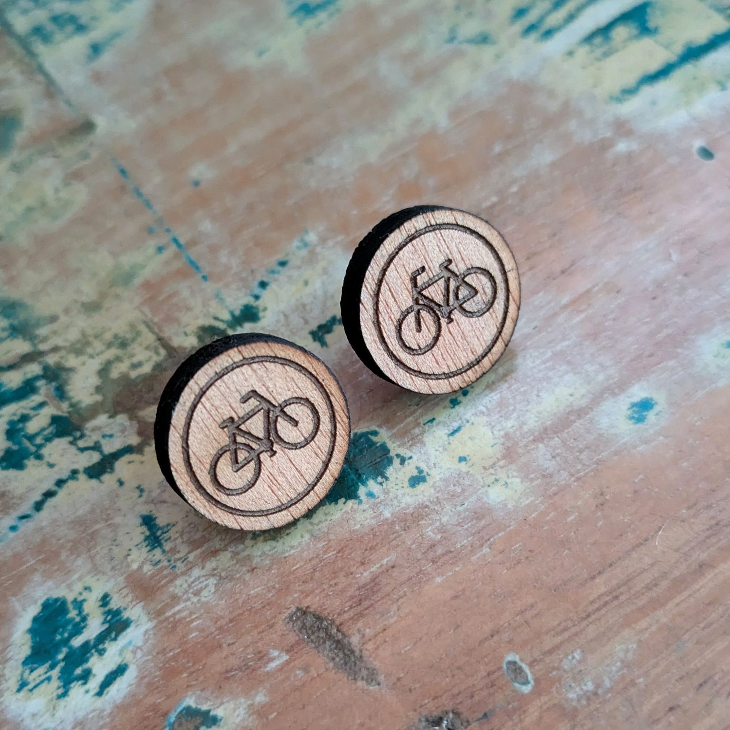 WOODEN PLAIN EARRINGS | Studs