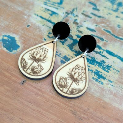 WOODEN PLAIN EARRINGS | Dangles