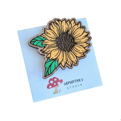 BROOCHES