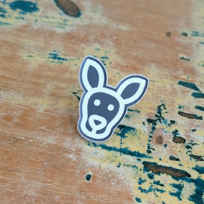Kangaroo HAT PIN / LAPEL PIN / BROOCH