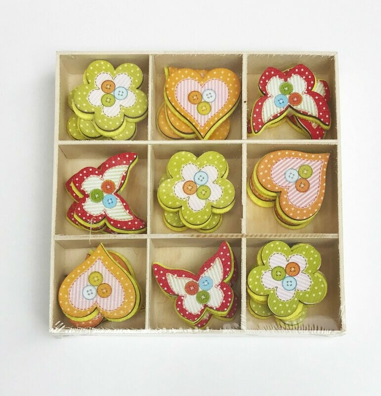 Flores, mariposas y corazones decorativos