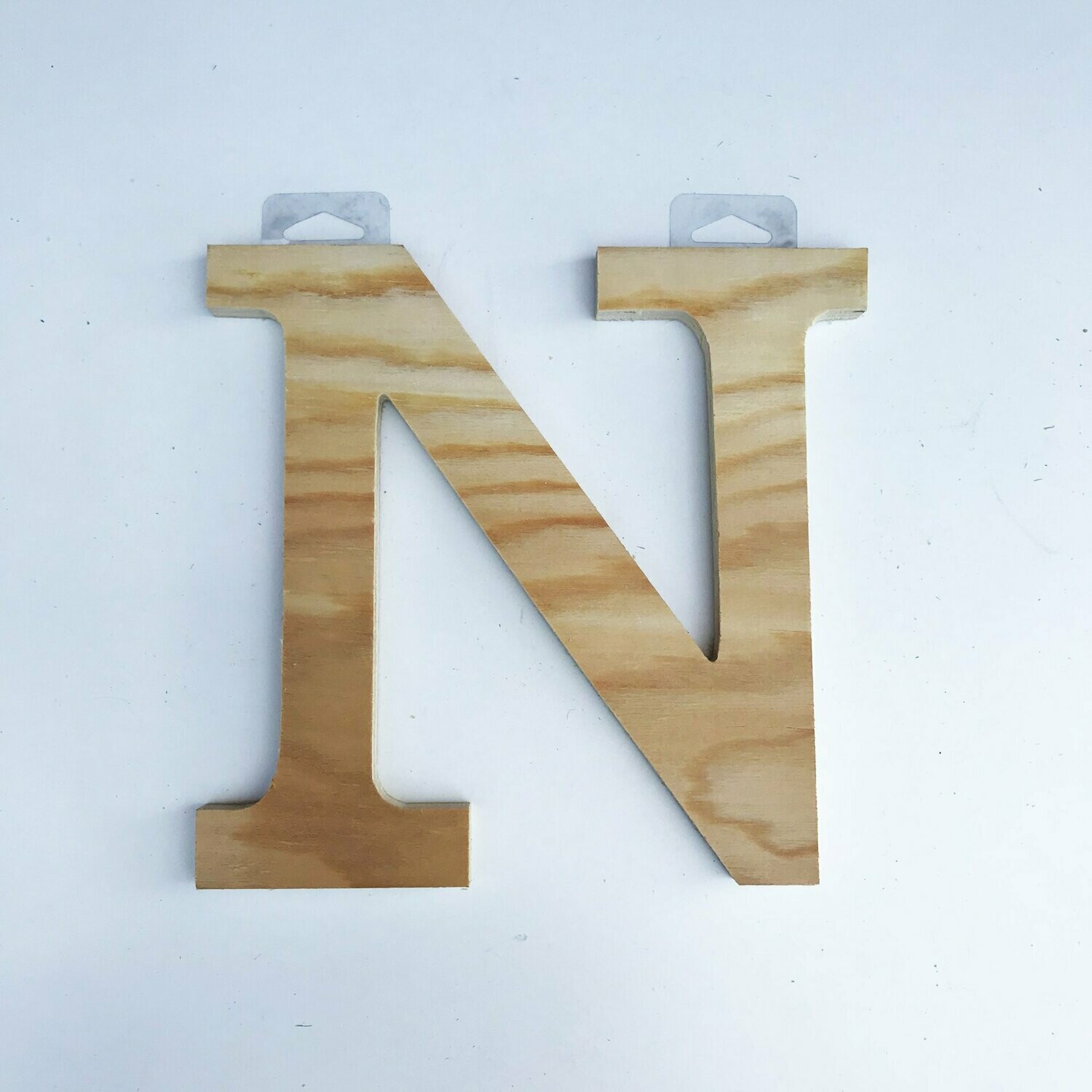 N de madera