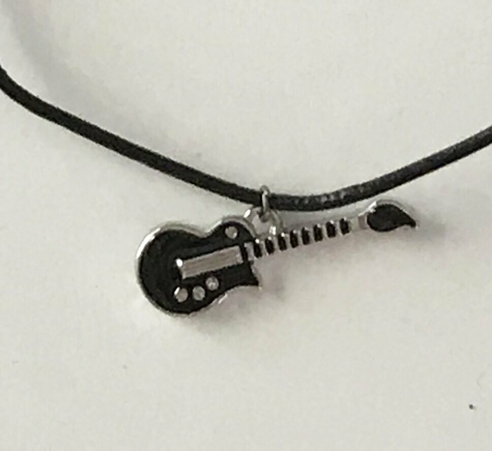 Gargantilla Guitarra