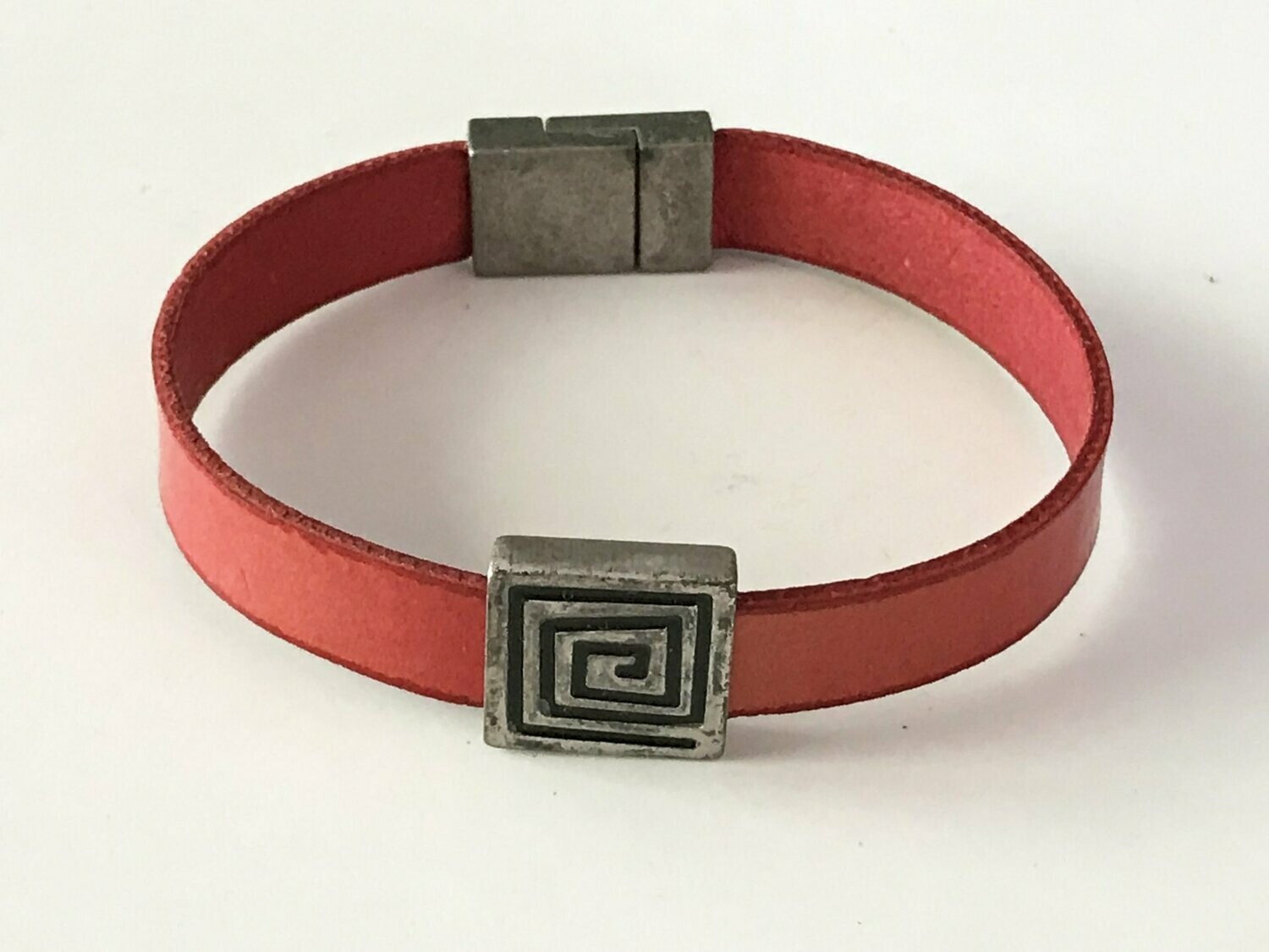 Pulsera cuero y zamak