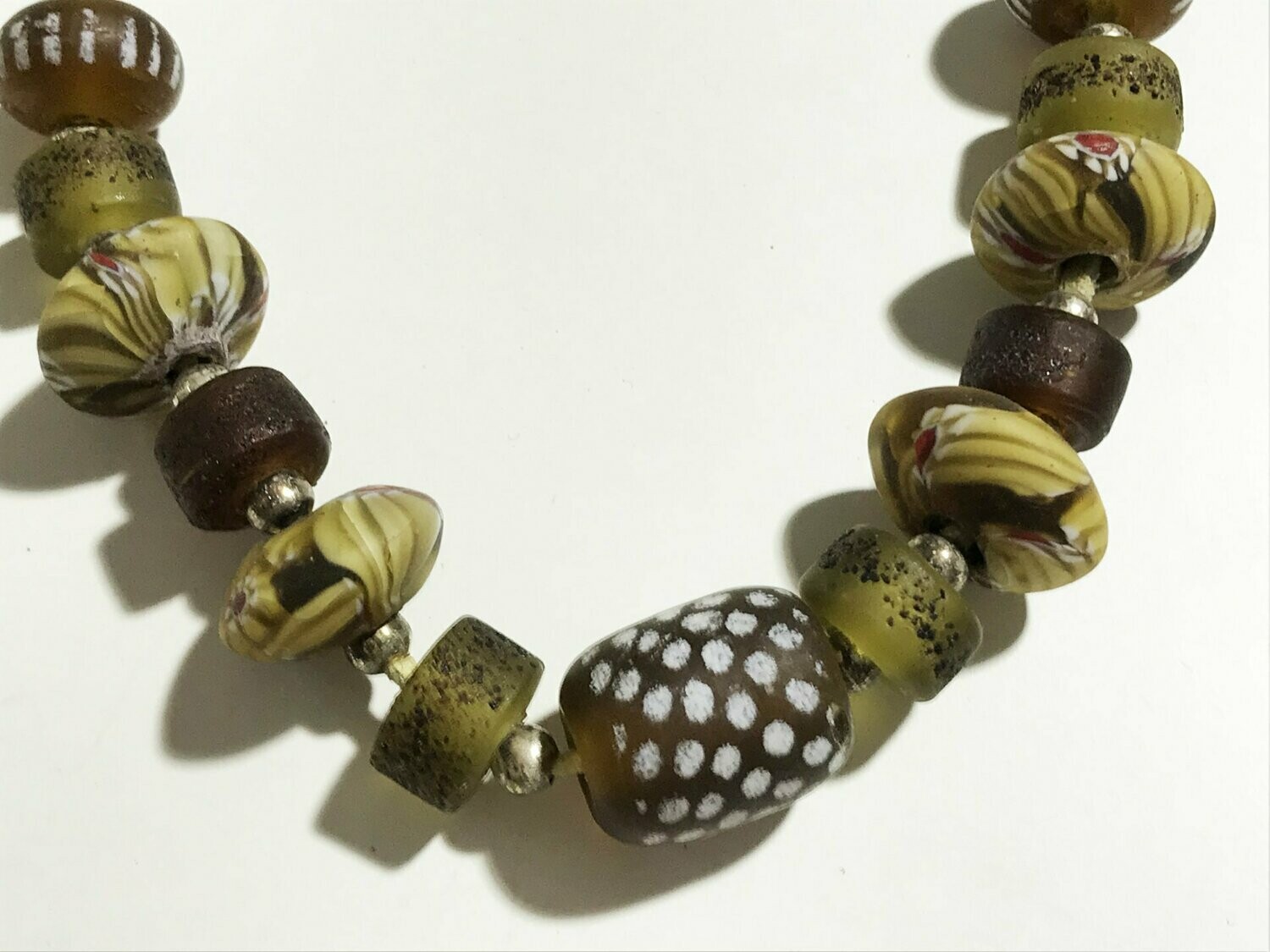 Collar piedras marrones