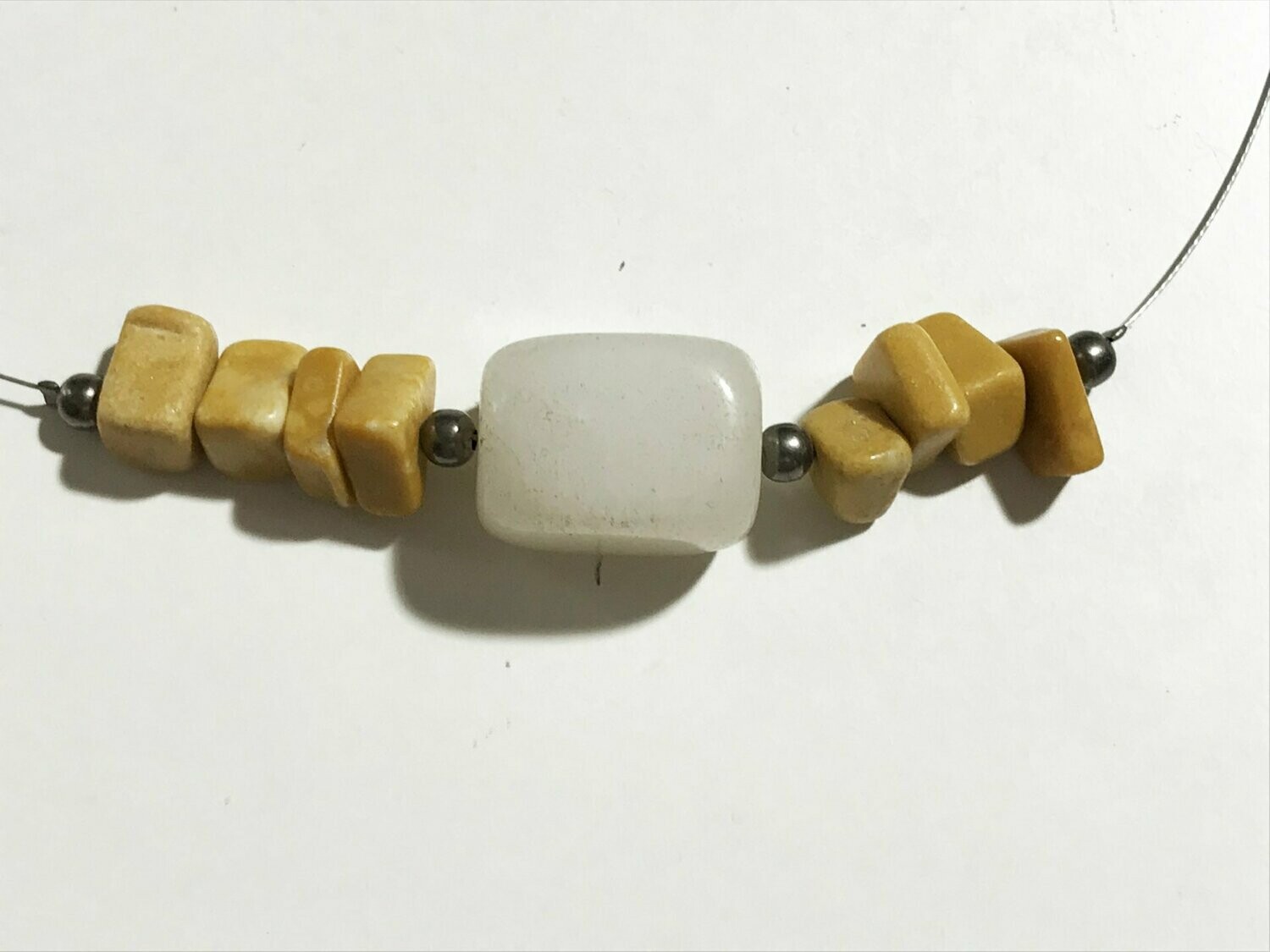 Gargantilla piedra blanca y topacio