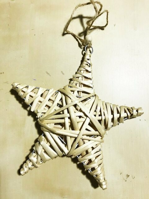 Estrella de mimbre