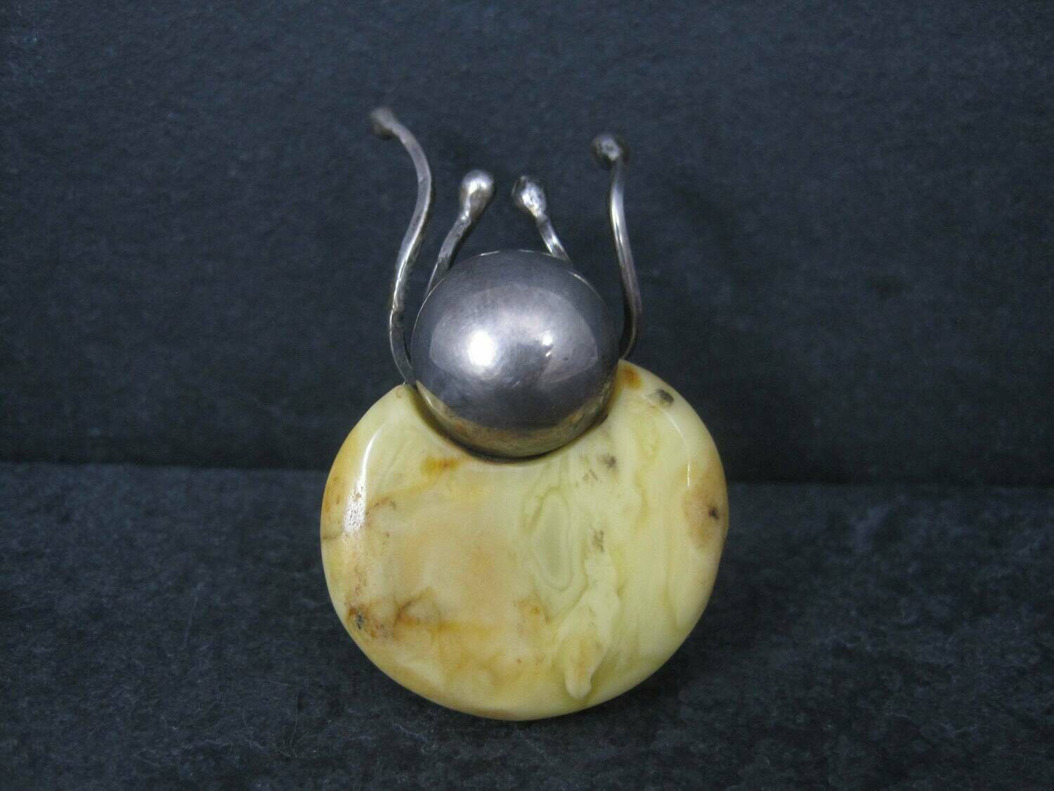 Vintage Artisan Sterling Baltic Egg Yolk Amber Beetle Bug Ring