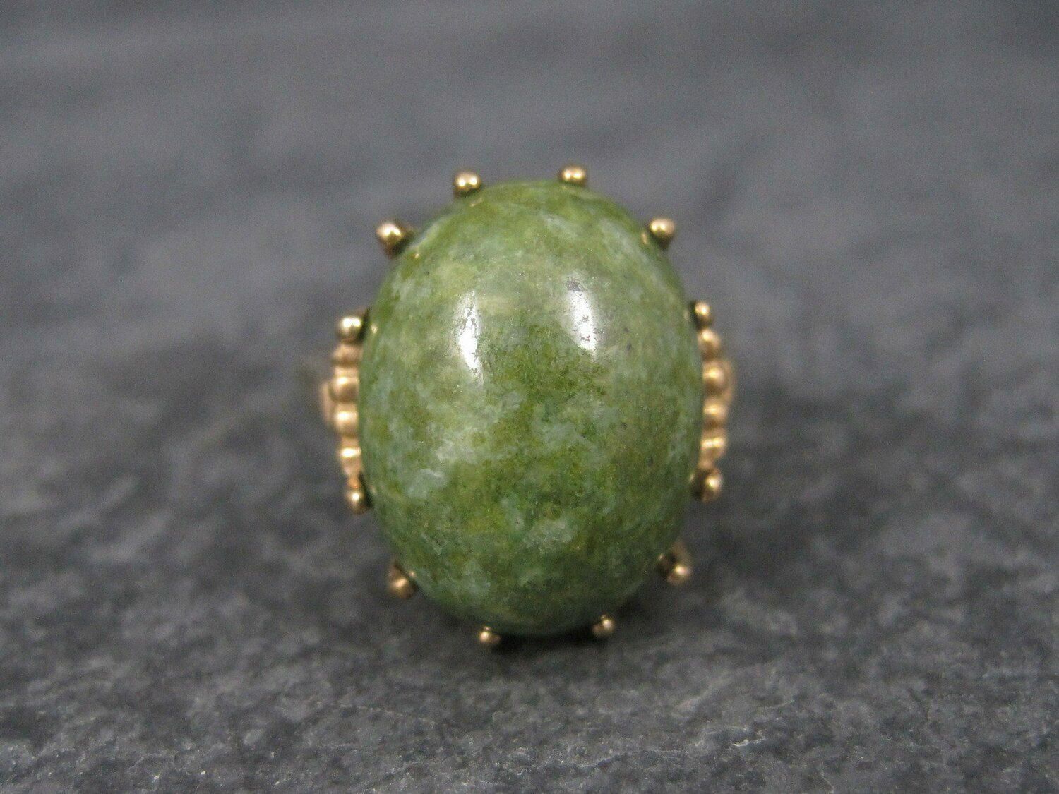 Vintage 10K Yellow Gold Nephrite Jade Ring Size 6