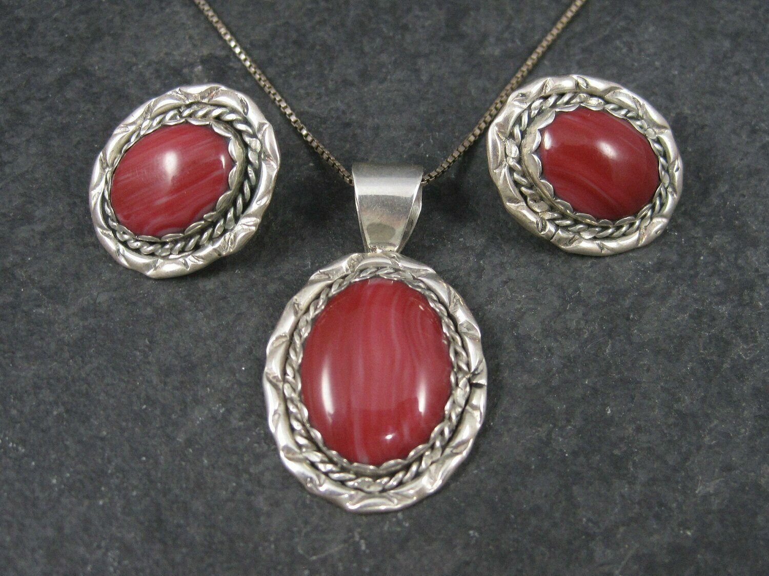 Vintage Navajo Red Spiny Oyster Pendant and Earrings Jewelry Set Ellen Dubois