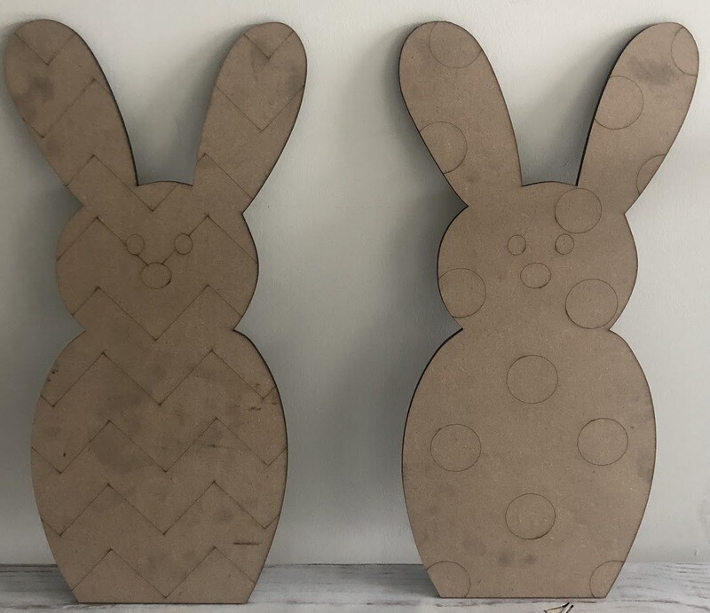 DIY Peep Door Hanger