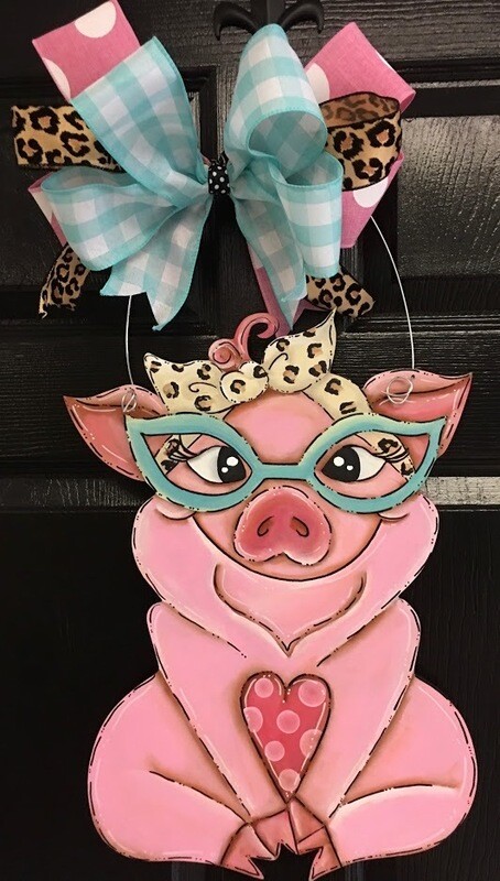 DIY Pig Door Hanger Cutout
