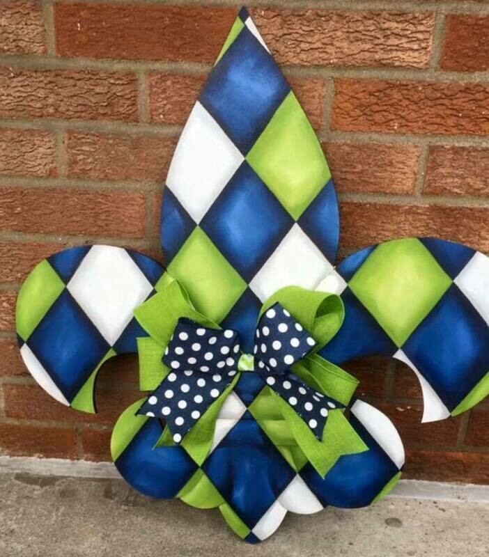 DIY  Fleur De Lis Door Hanger Cutout