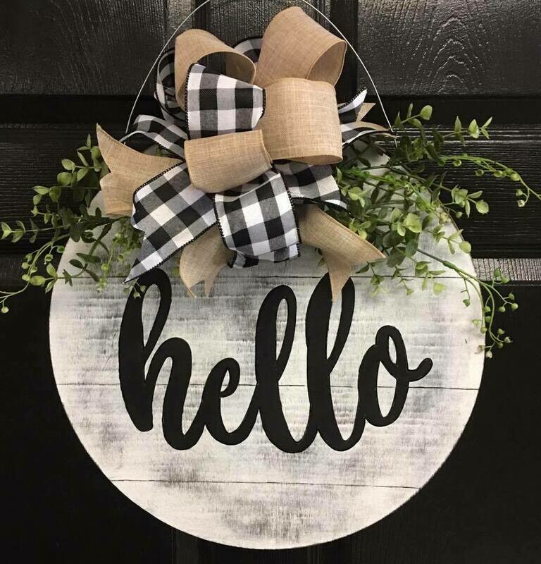 Distressed Hello Greeting Circle