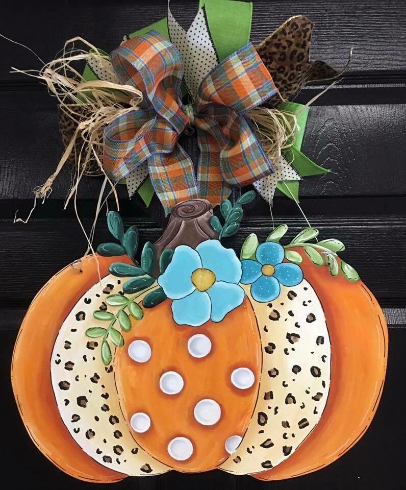 DIY fancy leopard Pumpkin Door Hanger