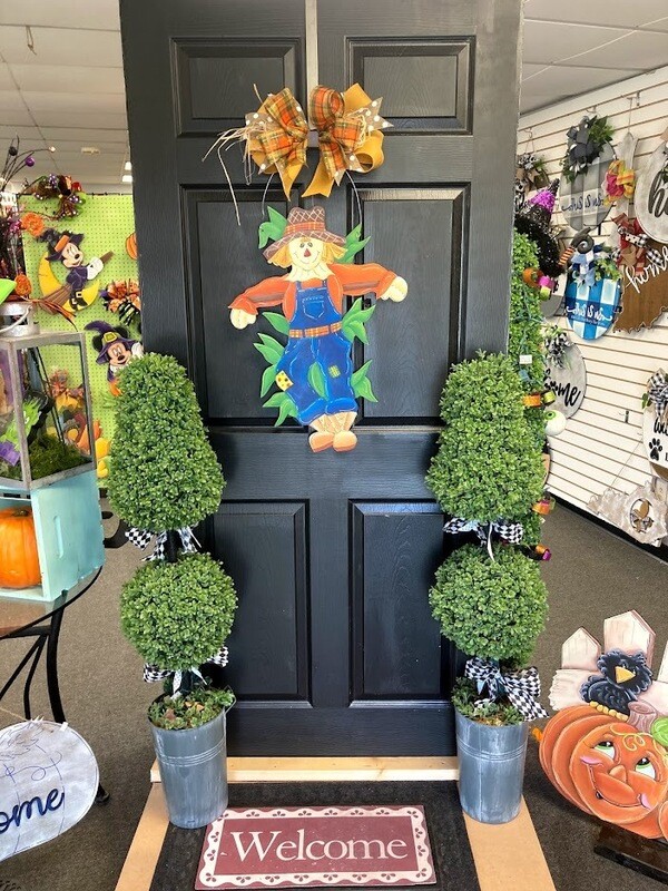 Fall Standing Scarecrow Door Hanger/Stand