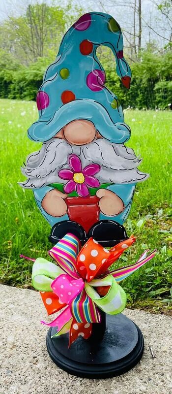 Spring/Summer Gnome Table Topper