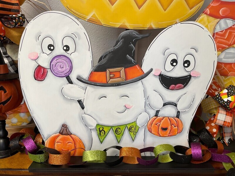 DIY Three Ghosts with Stand