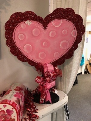 Valentine’s Pink Heart Table Topper