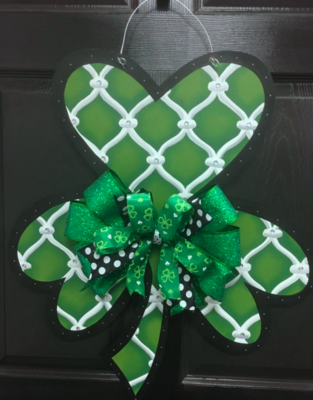 St Pat’s Shamrock w/ Bow Door Hanger