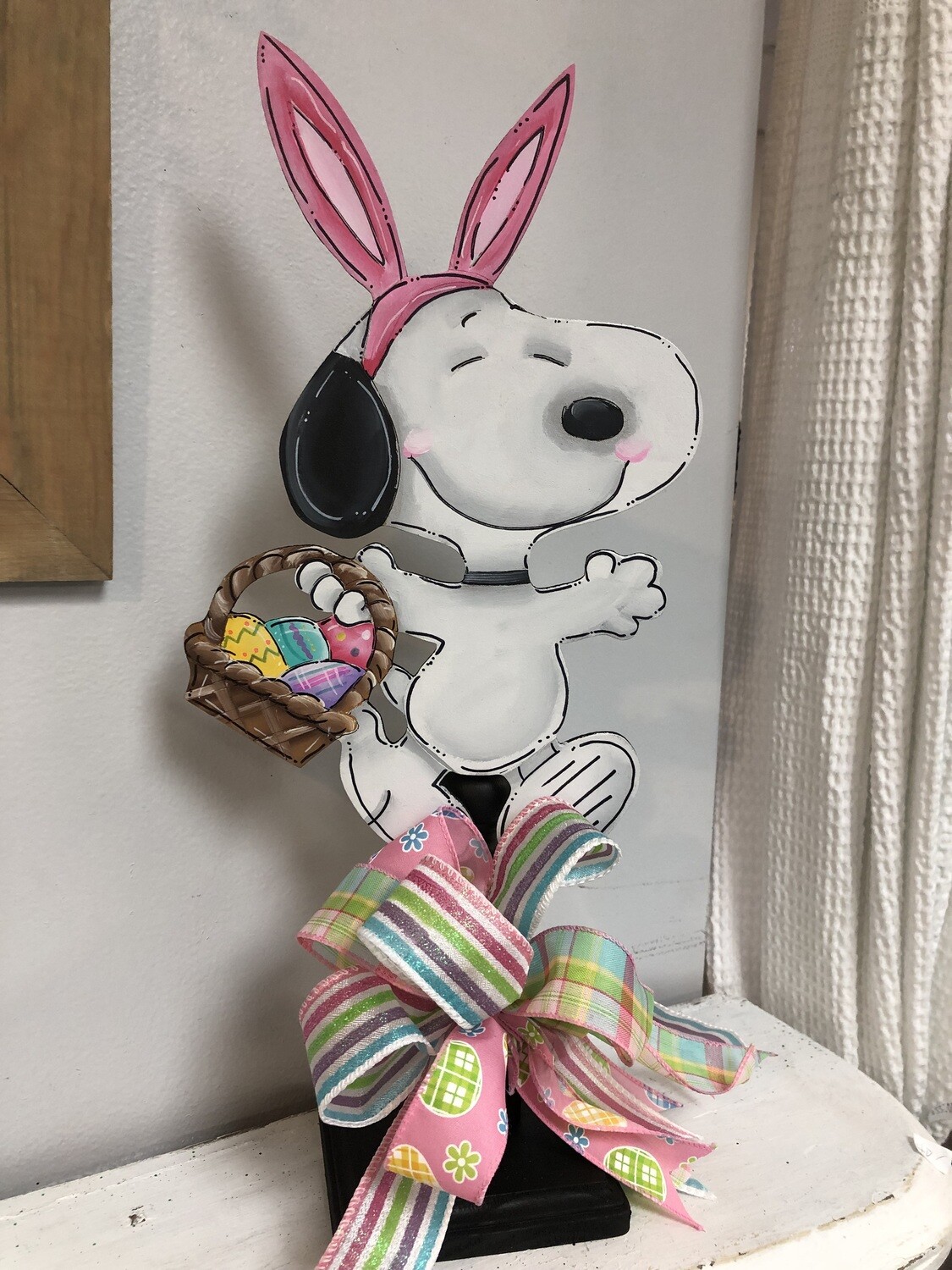 Easter Bunny Snoopy Table Topper