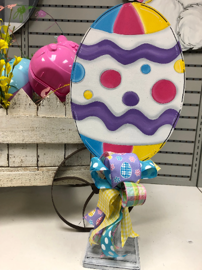 Easter Egg Table Topper
