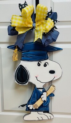 School Snoopy Graduate