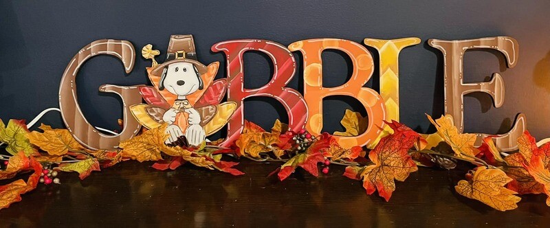 Thanksgiving Snoopy Gobble