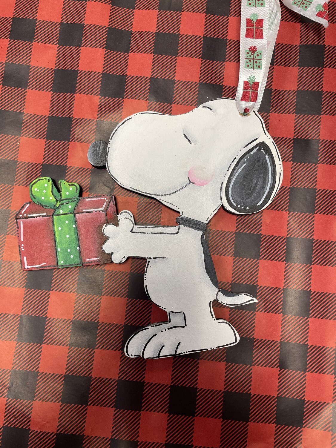 Christmas Ornament--Snoopy with Present Ornament