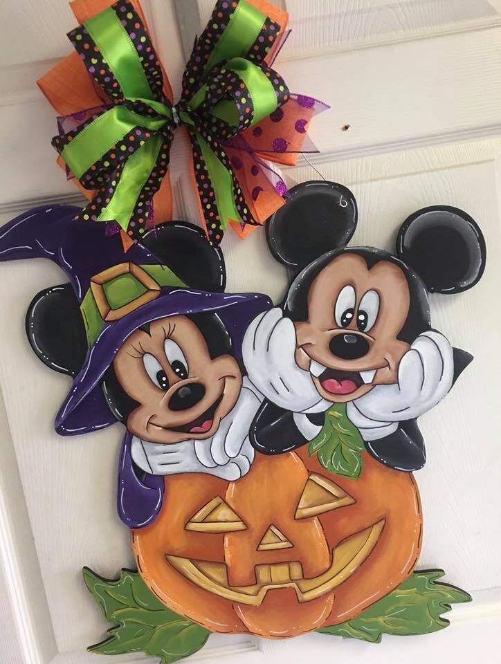 Halloween--Mickey and Minnie with Jackolantern