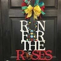 Derby Run For The Roses Door Hanger