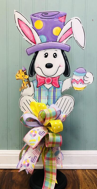 Easter Bunny Snoopy w/Friend Table Topper