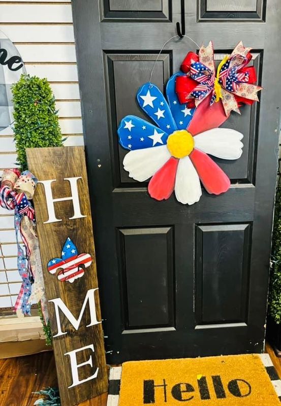 4th of July/Patriotic Daisy Door Hanger