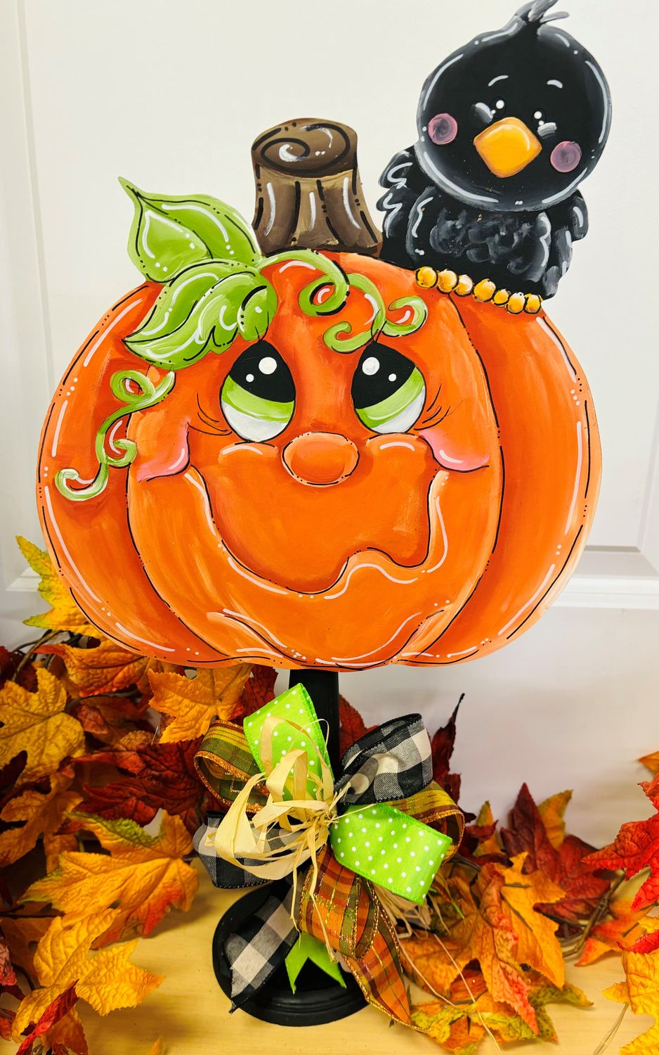 Halloween Pumpkin w/Crow Table Topper