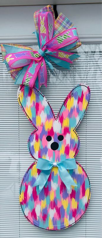 Color Splash Peep Door Hanger