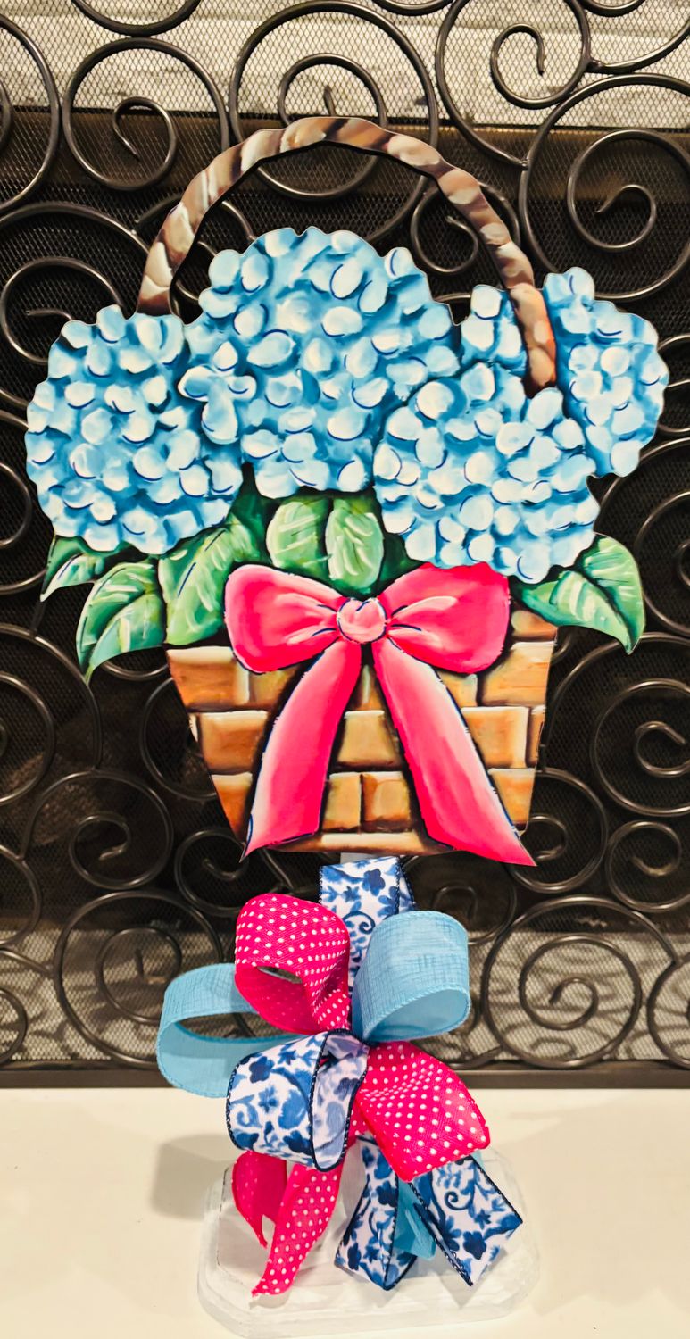 Spring/Summer Hydrangea Basket Table Topper