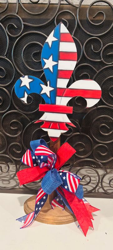 4th of July/Patriotic Fleur De Lis Table Topper-Printed