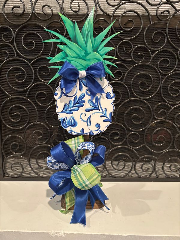 Spring/Summer Blue and White Pineapple Table Topper-Printed