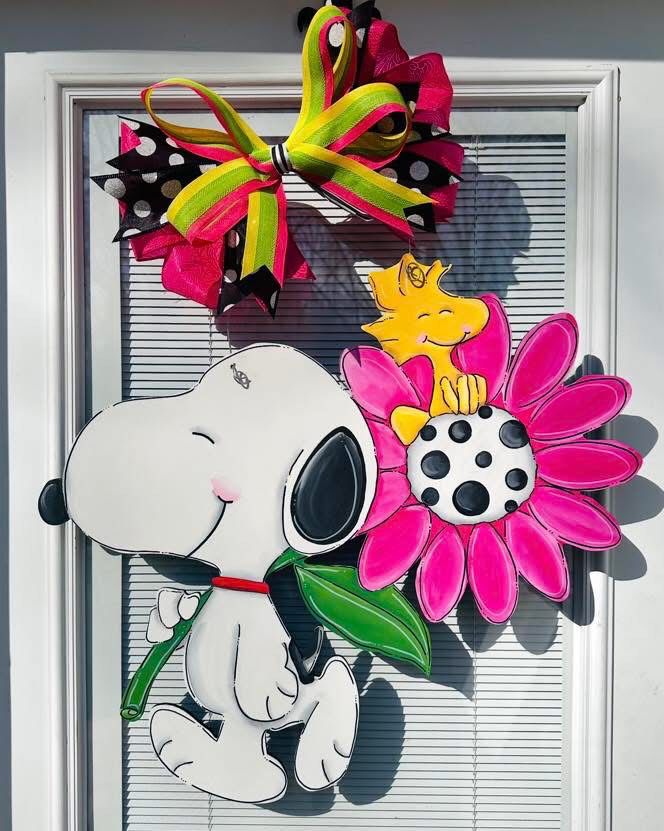 Summer Snoopy and Woodstock With Flower