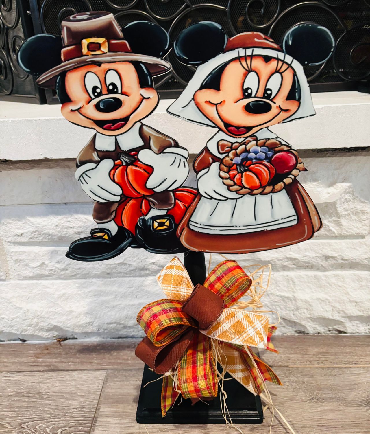 Thanksgiving Mickey/Minnie Pilgrim Table Topper