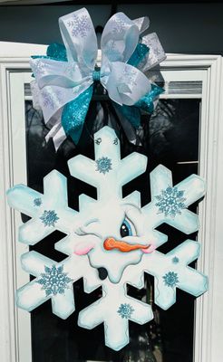 Winter Snowflake Face Door Hanger