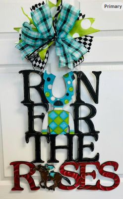 Derby Run For The Roses Door Hanger