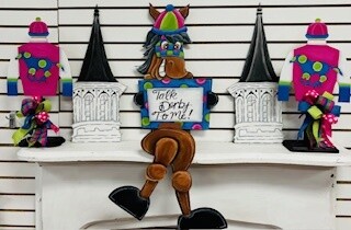 Derby--Horse Mantle Sitter