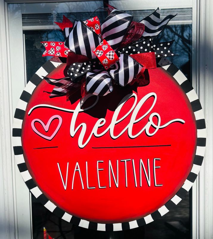 Valentines Hello valentine Circle Door Hanger