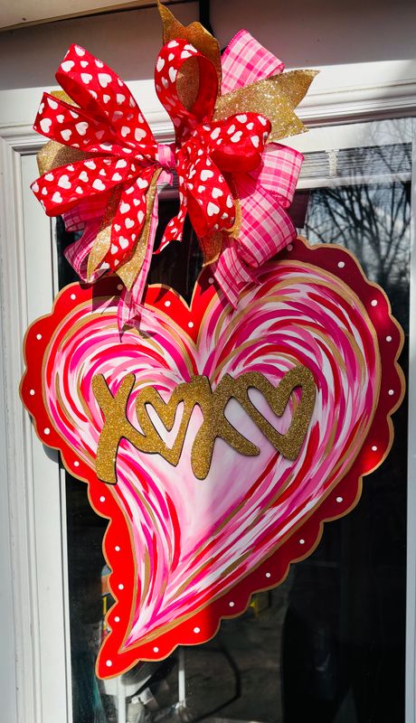 Valentine's Heart with Pink Swirl XOXO Door Hanger