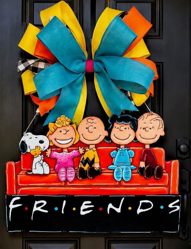 Everyday Snoopy--Peanut Friends Door Hanger