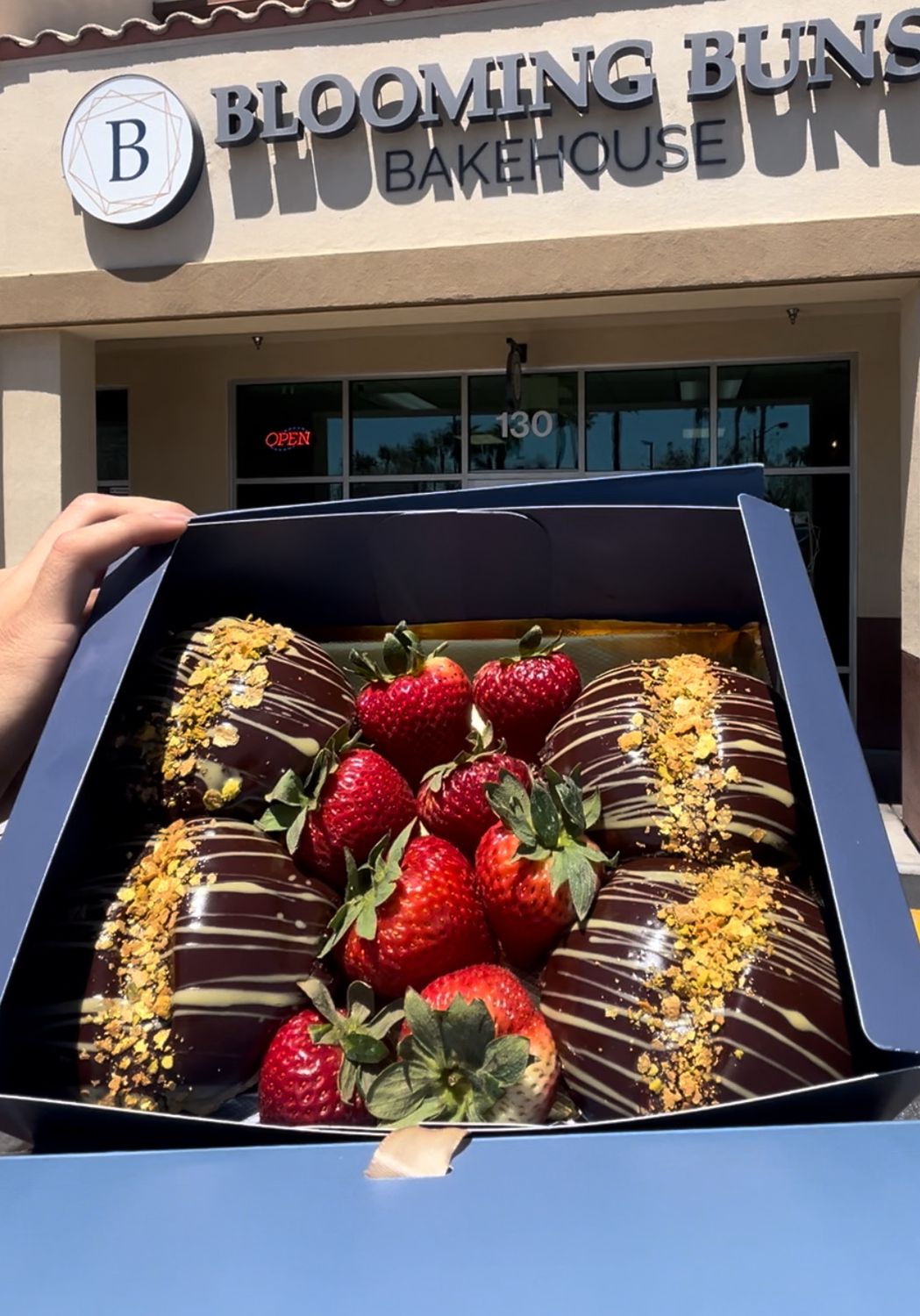 Dubai Brionut Box