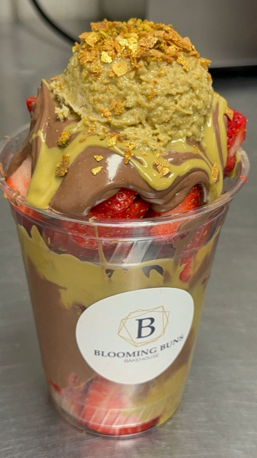Dubai Chocolate Strawberry Cups