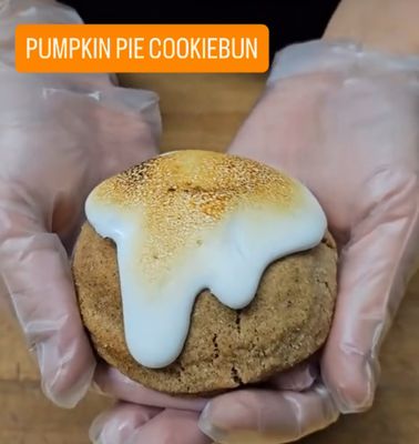 Pumpkin Pie CookieBun